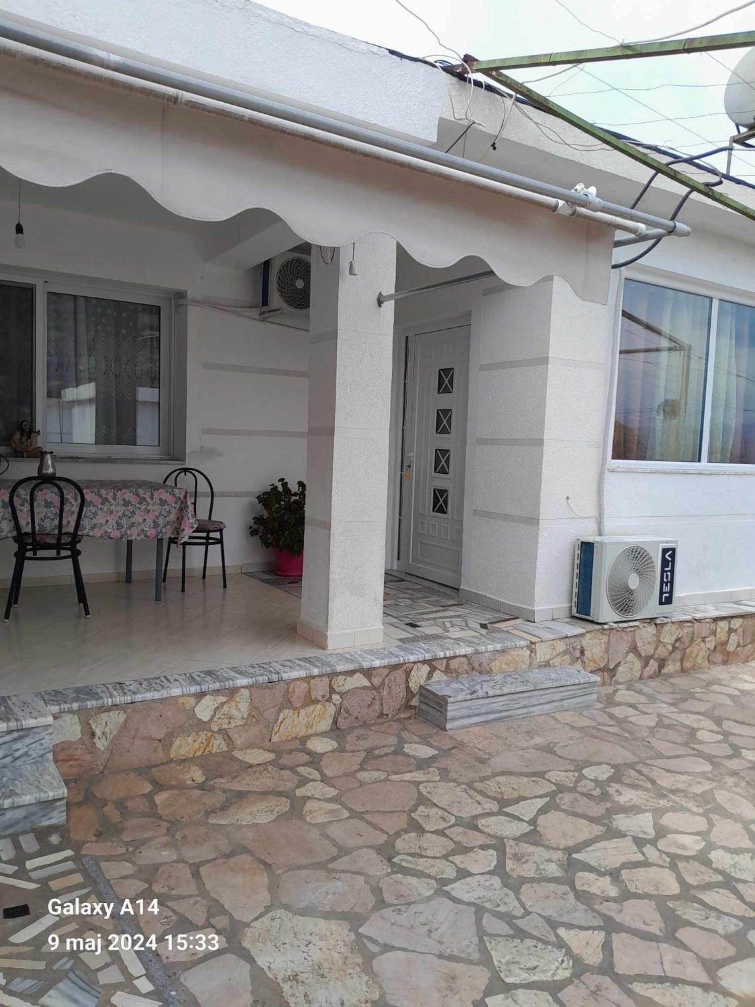 Flora'S Place Saranda Dış mekan fotoğraf