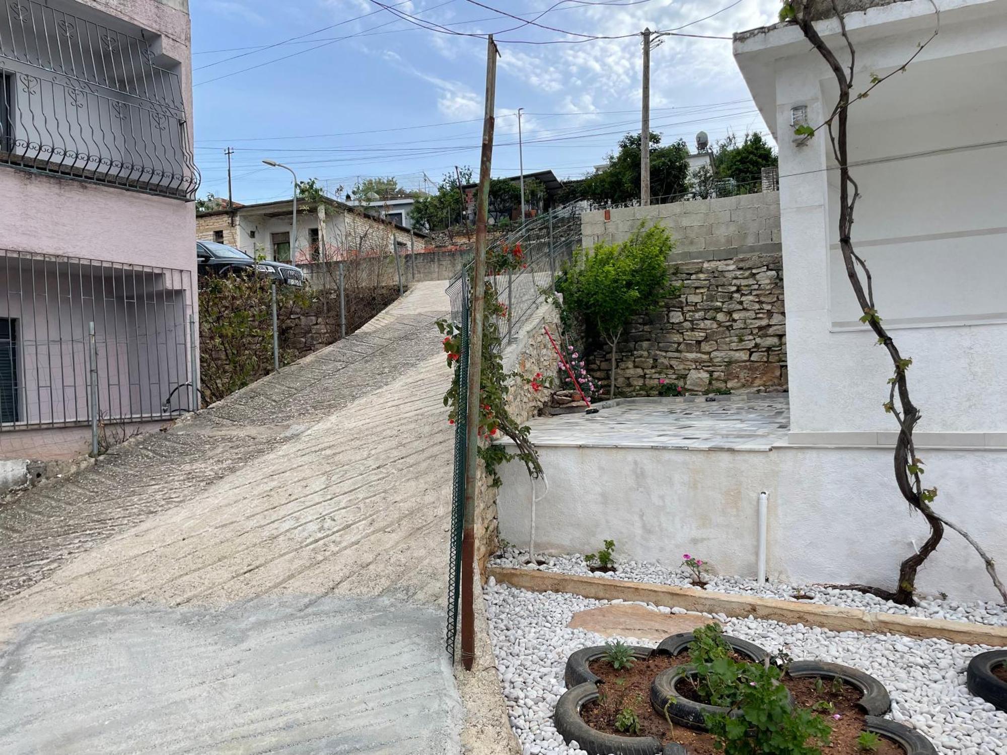 Flora'S Place Saranda Dış mekan fotoğraf